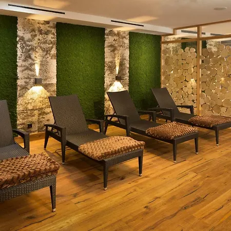 Haus Enzian: Family Wellness With 4-star Amenities Apartment Oberstdorf